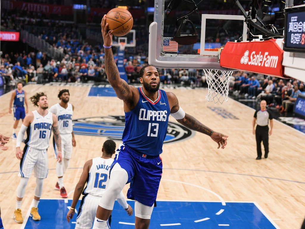 真回合制大战!快船魔术次节掀反击狂潮 篮球比赛中总是充满变化与反转,而快船对阵